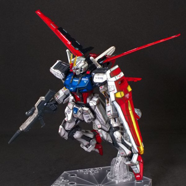 RGエールストライクガンダム 全身斜め上から写真