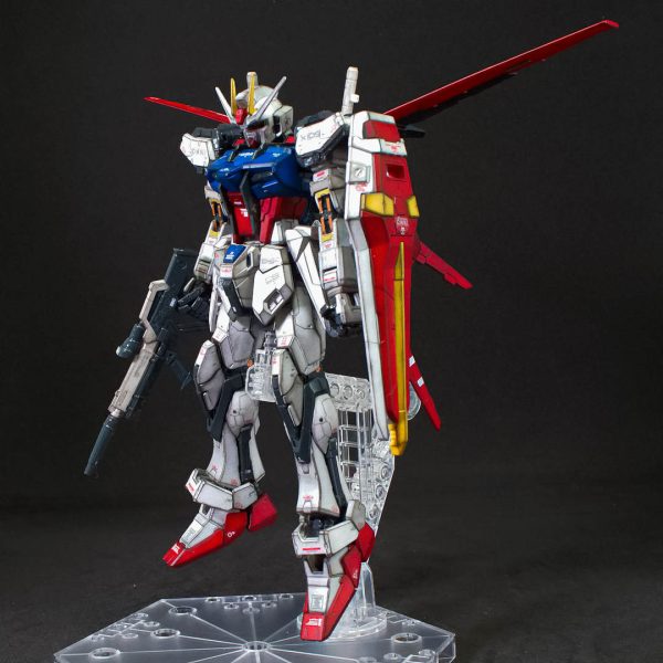 RGエールストライクガンダム全身左前写真