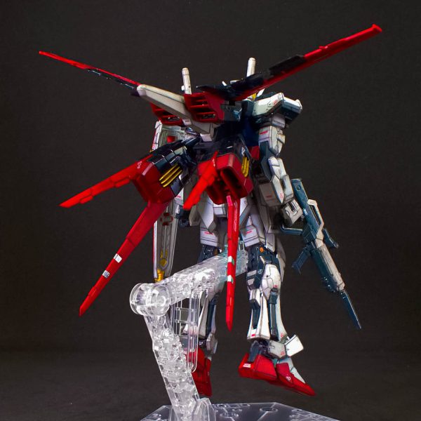 RGエールストライクガンダム全身後方写真