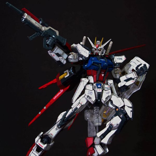 RGエールストライクガンダム正面定番ポーズ写真