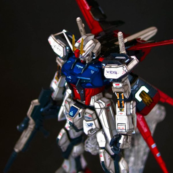 RGエールストライクガンダム斜め上からアップ写真