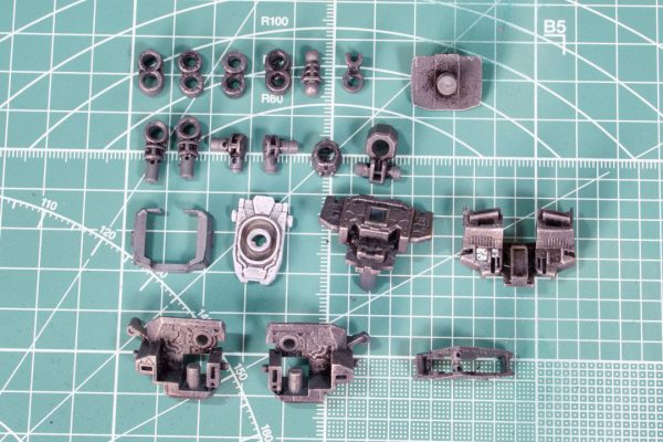 胸・腹部（内部フレーム）パーツ